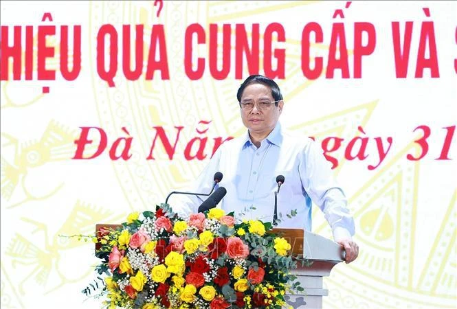 El primer ministro vietnamita, Pham Minh Chinh, habla en el evento. (Fuente:VNA)