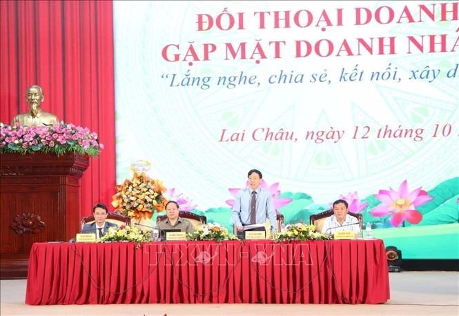 El Comité Popular de la provincia norvietnamita de Lai Chau realizó recientemente una conferencia de diálogo empresarial en 2024 (Fuente: VNA)