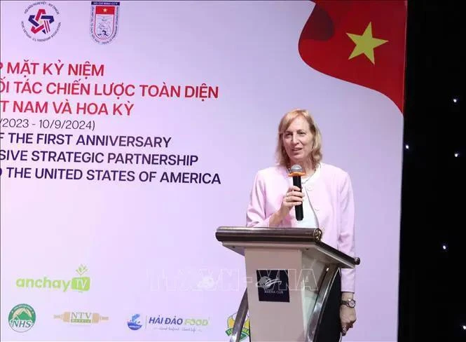 Susan Burns, cónsul general de EE.UU. en Ciudad Ho Chi Minh, habla en el evento. (Fuente: VNA)