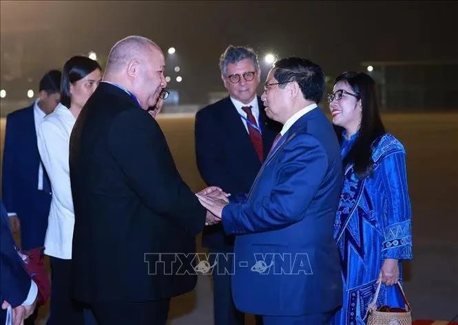 Ceremonia de despedida del primer ministro vietnamita, Pham Minh Chinh, y su esposa para asistir a la Cumbre del G20 en Brasil y visitar oficialmente la República Dominicana. (Fuente: VNA)