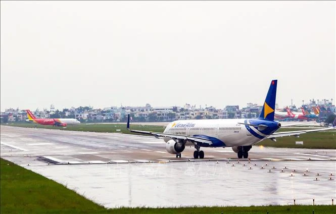 Suspenden temporalmente las operaciones en el Aeropuerto Internacional de Da Nang debido a la tormenta TRAMI. (Fuente: VNA)