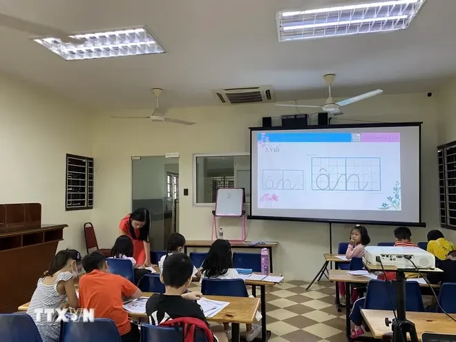 Un cours de vietnamien à l'ambassade du Vietnam en Malaisie. Photo: VNA