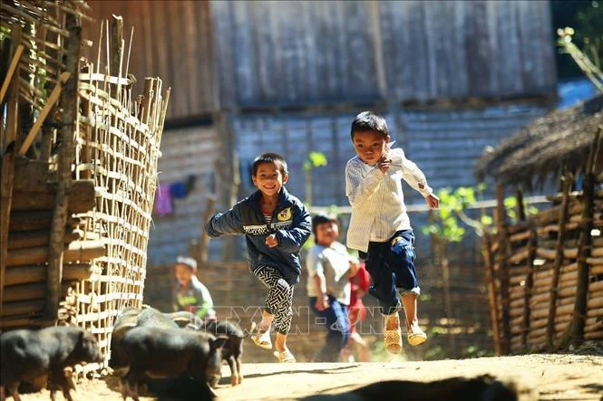 La joie des enfants des régions montagneuses. Photo d'illustration: VNA