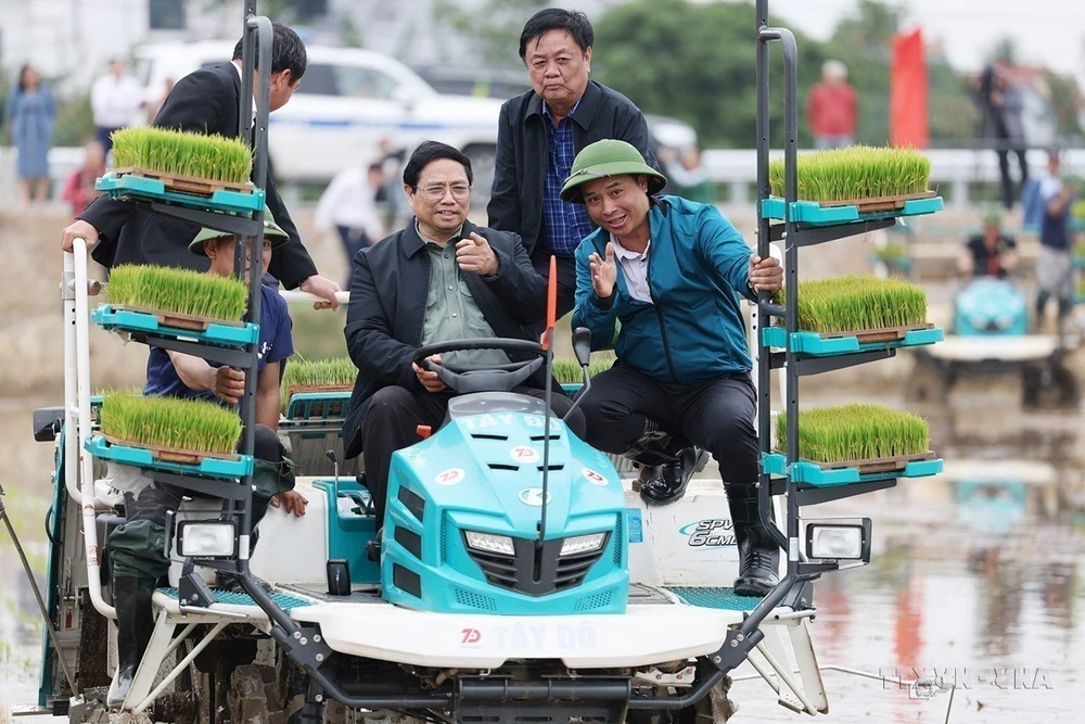 Les agriculteurs vietnamiens jouent un rôle important dans le processus de l'industrialisation et de la modernisation du pays