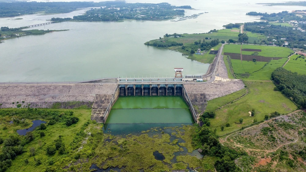 La centrale hydroélectrique de Tri An, le plus grand projet hydroélectrique du Sud