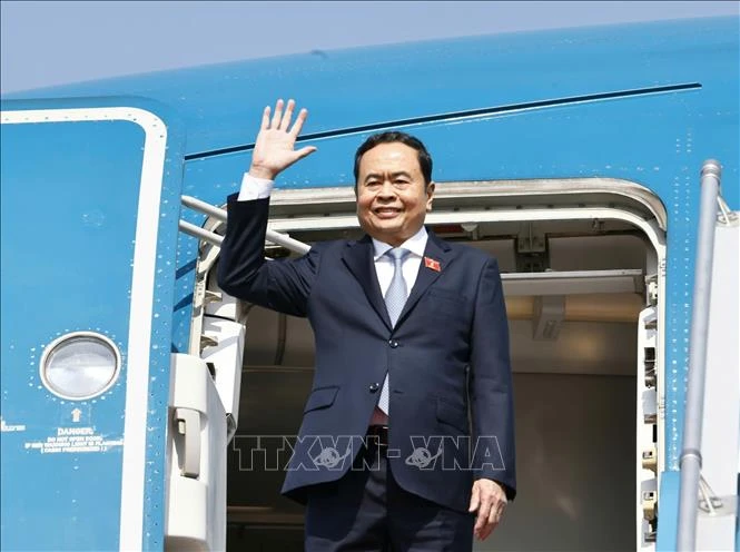 Le président de l'AN Tran Thanh Man part pour une visite officielle au Cambodge. Photo: VNA