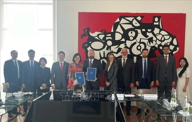 La 8e réunion du Comité de coopération scientifique et technologique Vietnam-Italie a eu lieu le 8 mai à Rome. Photo : VNA