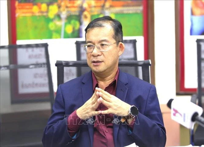 Le professeur agrégé et docteur cambodgien Neak Chandarith, directeur du Département d'études internationales de l'Université royale de Phnom Penh (RUPP). Photo : VNA