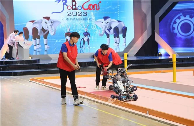 ABU Robocon offre un terrain de jeu aux étudiants d'Asie-Pacifique passionnés de robotique. Photo : VNA