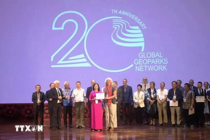  Le 8e symposium du réseau des géoparcs d'Asie-Pacifique achevé le 15 septembre à Cao Bang. Photo : VNA