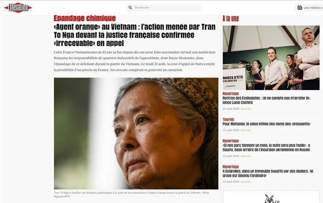 La prensa publica la noticias sobre el juicio. (Foto: VNA)