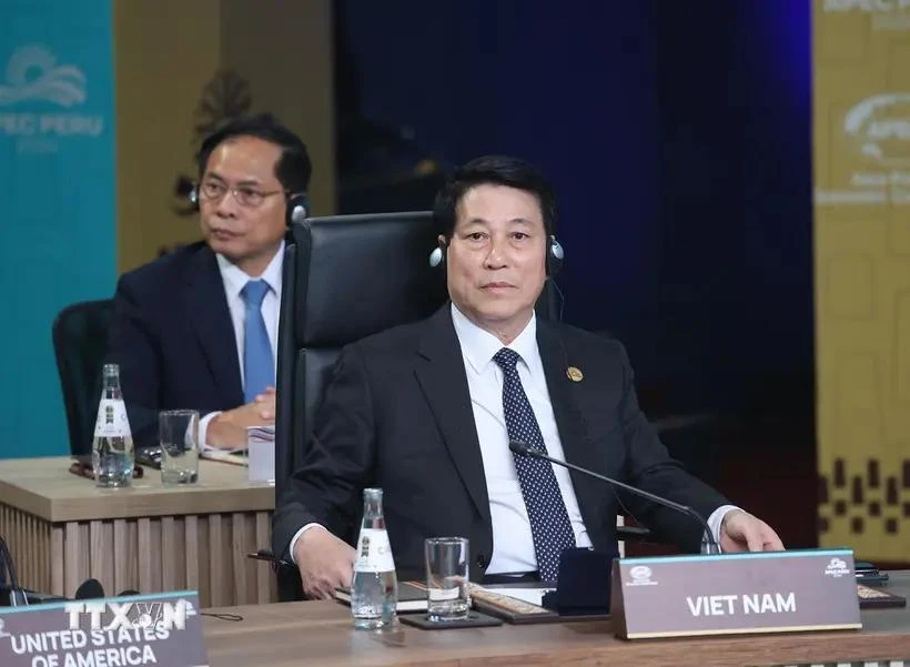 El presidente de Vietnam, Luong Cuong, asiste a la Semana de Alto Nivel del Foro de Cooperación Económica Asia-Pacífico (APEC) 2024 en Lima, Perú (Fuente: VNA)