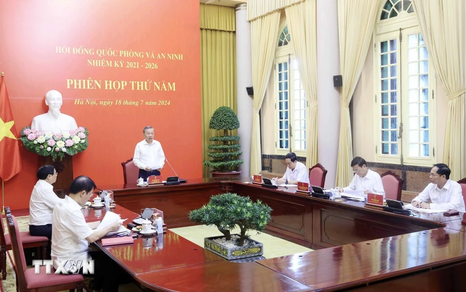 Le président To Lam préside la 5e réunion du Conseil national de défense et de sécurité. Photo : VNA