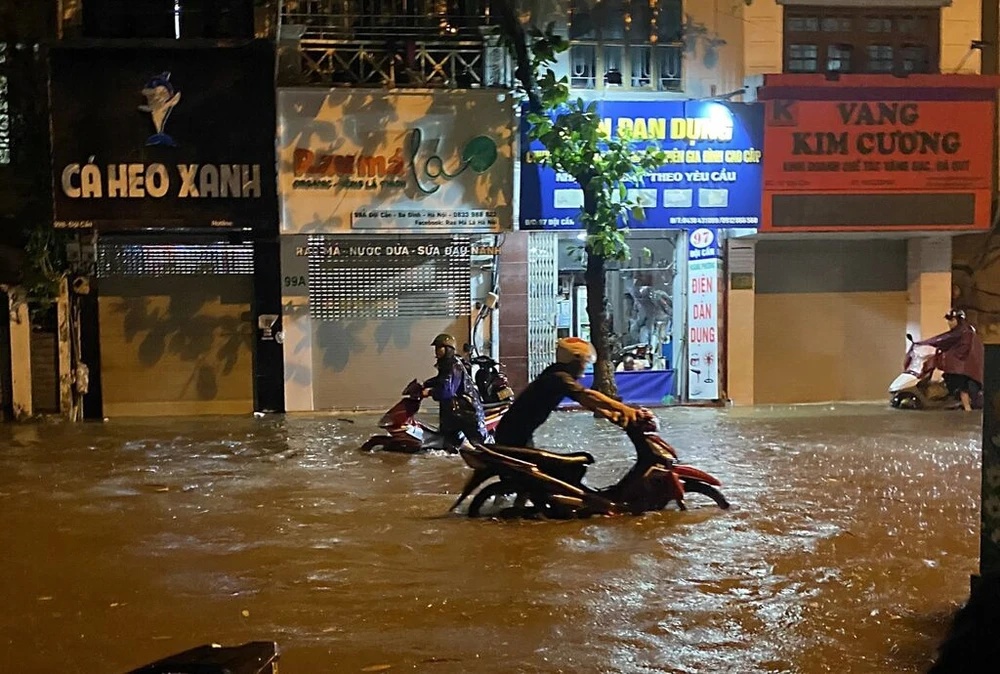 Inondations : urgences et solutions pour les mégapoles vietnamiennes