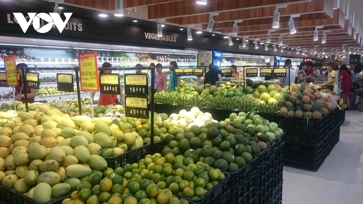 Les produits vietnamiens s'imposent de plus en plus sur le marché domestique grâce à leur qualité. Photo: VOV