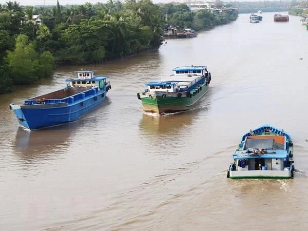 Vessels travelling on Cho Gao canal, Tien Giang province. (Photo: VNA)