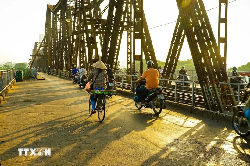 The century-old Long Bien bridge in Hanoi (Photo: VNA)