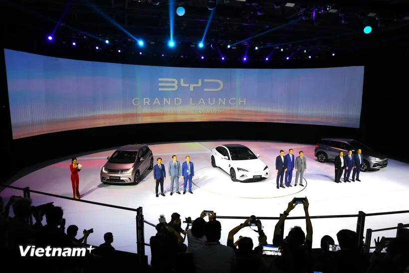 Chinese electric vehicle maker BYD introduces its brand with three key lines in Vietnam (Photo: VNA)