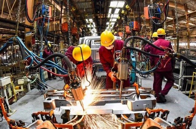 Vietnam’s economic growth reaches 6.42% in the first half of this year (Photo: VNA)