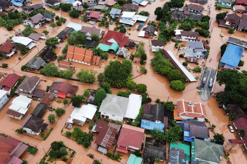 An aerial view of the flooded residential zone in Tha Wang Pha district in Nan on August 22. (Photo: Disaster Response Association of Thailand Facebook Page)