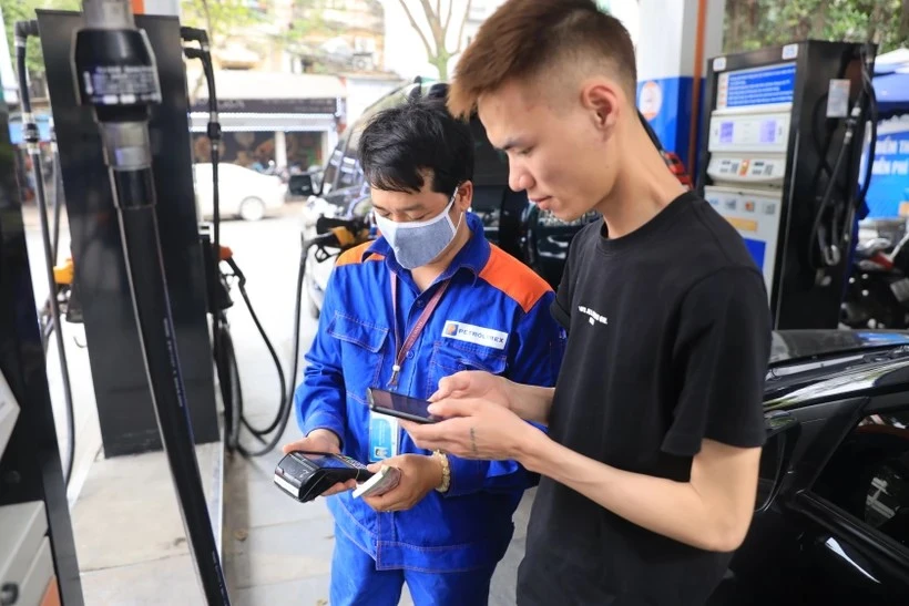 At a Petrolimex petrol station (Photo: VNA)