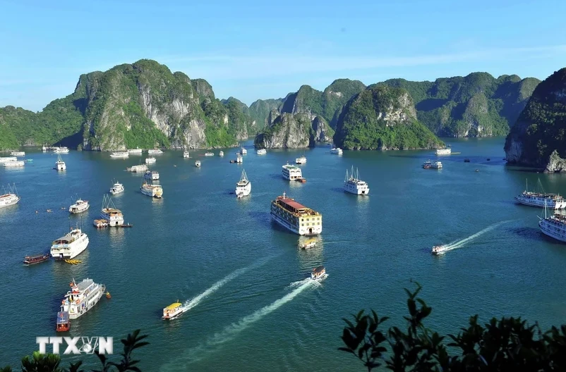 A pre-typhoon scene of Ha Long Bay - a UNESCO world natural heritage site in Quang Ninh. (Photo: VNA)