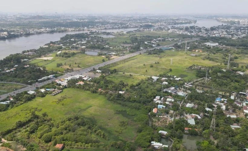 Vista aérea de la isla de Hiep Hoa, donde se implementará el proyecto de área urbana por un valor de unos 2,9 mil millones de dólares. (Fuente: VNA)