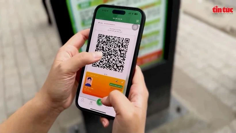 A partir del 20 de septiembre se ofrecerán billetes virtuales offline para el transporte público en Hanoi (Foto: VNA)