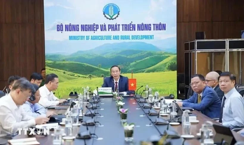 El viceministro de Agricultura y Desarrollo Rural, Phung Duc Tien, asistió a la 46ª Reunión en línea de Ministros de Agricultura y Silvicultura de la ASEAN. (Foto: VNA)