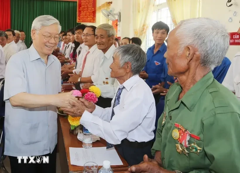 Le secrétaire général du PCV Nguyên Phu Trong à la commune de Son Ha, district de Son ha, province de Phu Yên (Centre), en 2018. Photo: VNA