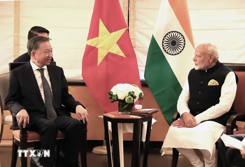 Le secrétaire général du Parti communiste du Vietnam (PCV) et président vietnamien, Tô Lâm, rencontre à New York le Premier ministre indien Narendra Modi. Photo: VNA