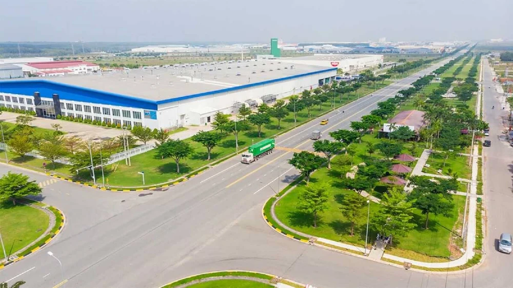 Hai Phong s’engage à créer des conditions propices aux entreprises. Photo: https://kinhtemoitruong.vn/