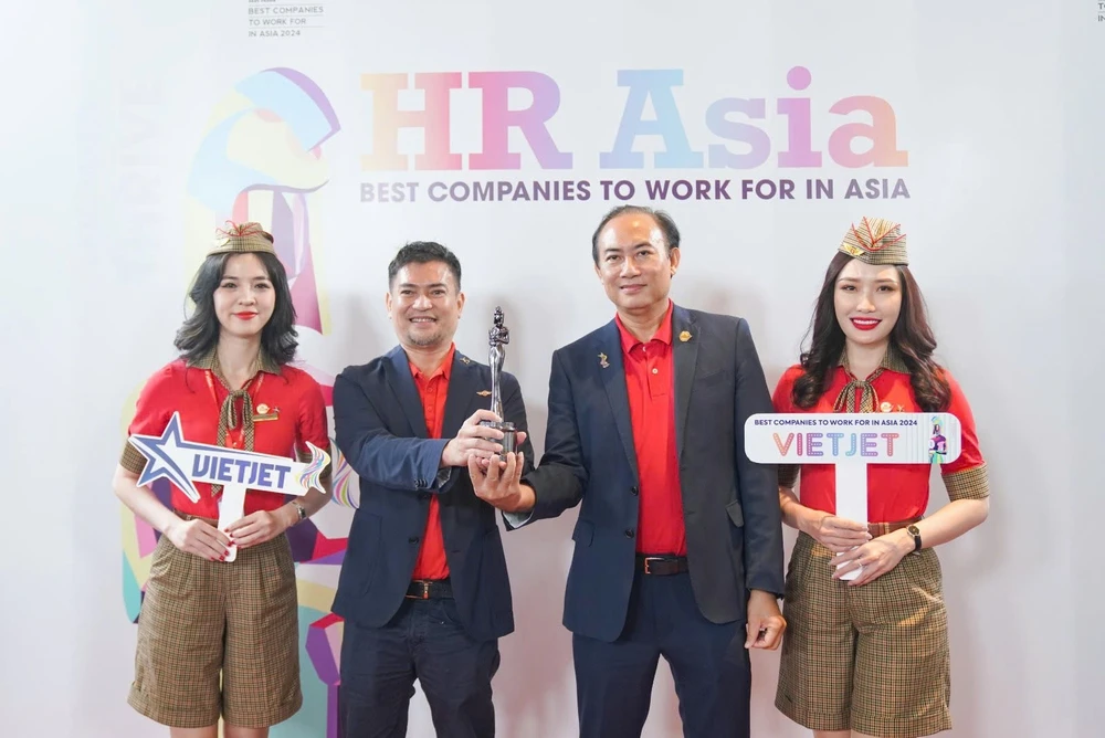 Vietjet Aviation Academy (VJAA) frequently organises international standard training programmes for Vietjet employees. Photo: Vietjet