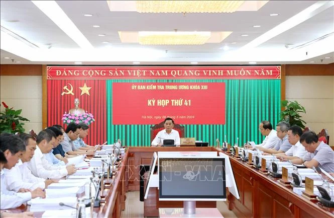 At the 41st meeting of the Party Central Committee's Inspection Commission. (Photo: VNA)