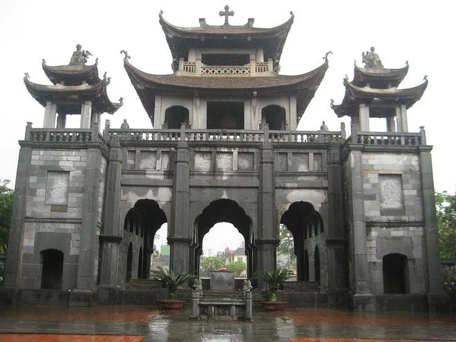 The Phat Diem stone cathedral was built in the late 19th century. (Photo: VietnamPlus)