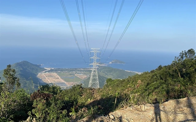 The 500 kV Line Circuit 3 seen in the central province of Ha Tinh. (Photo: VGP)