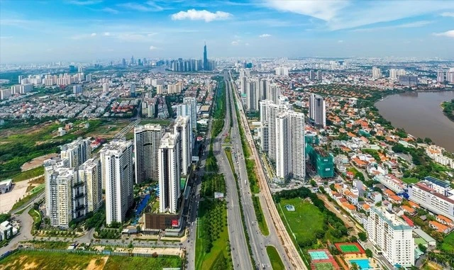 Changes in the real estate business law will create a boost for this market in the second half of this year, experts said. (Photo: tapchitaichinh.vn)