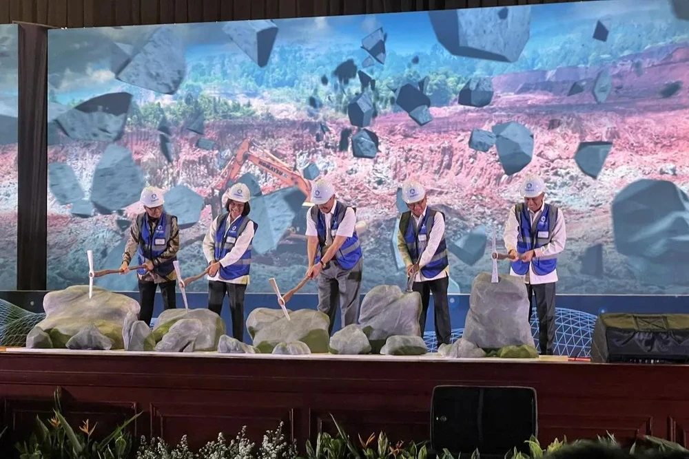 The inauguration of the entry of nickel and tin commodities into SIMBARA at the Dhanapala Hall, Central Jakarta, on July 22, 2024. (Source: ANTARA/Putu Indah/rst)