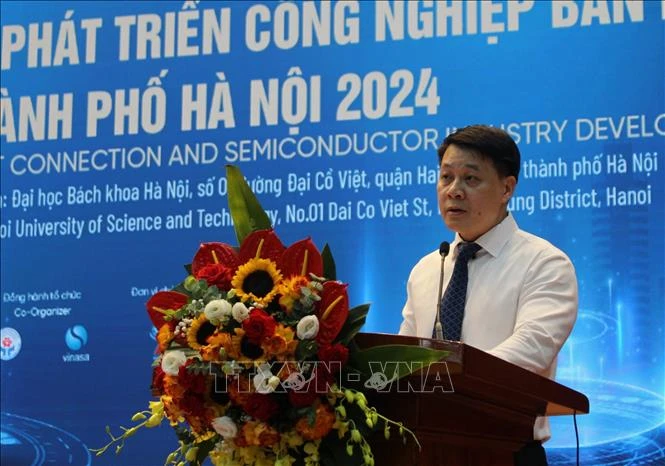 Nguyen Tran Quang, Deputy Director of the Hanoi Investment, Trade and Tourism Promotion Centre, speaks at the event (Photo: VNA)