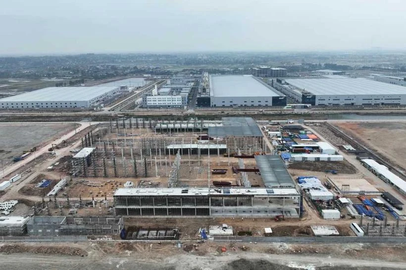 A factory of Autoliv Vietnam Co. Ltd is under construction at Song Khoai Industrial Park, Quang Yen town of Quang Ninh province (Photo: quangninh.gov.vn)