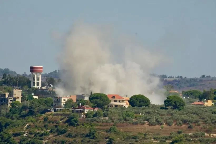 Israel carries out an air attack to Tayr Harfa city, in the south of Lebanon. (Photo: Xinhua/VNA)