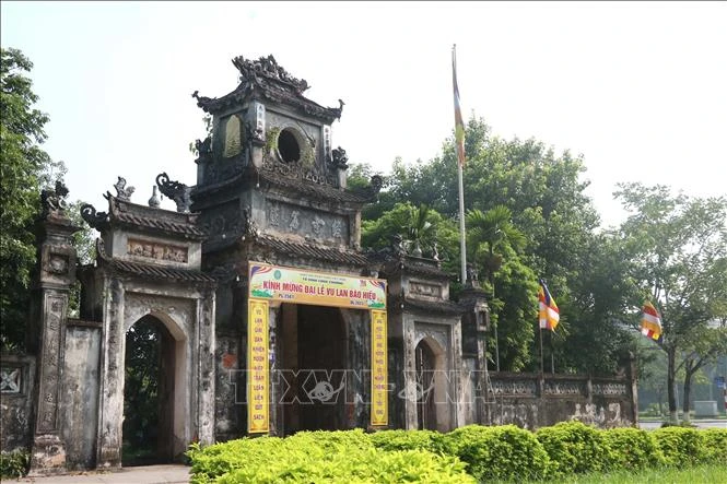 Chuong Pagoda is one of the typical relics in the ancient Pho Hien (Hien Street) relic complex. (Photo: VNA)