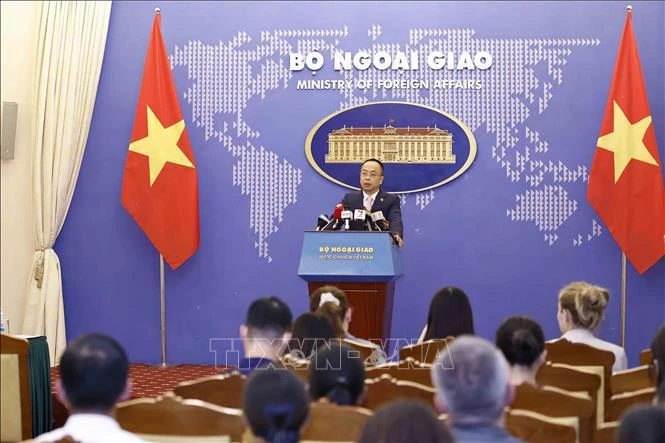 At the regular press briefing in Hanoi on August 8 (Photo: VNA)