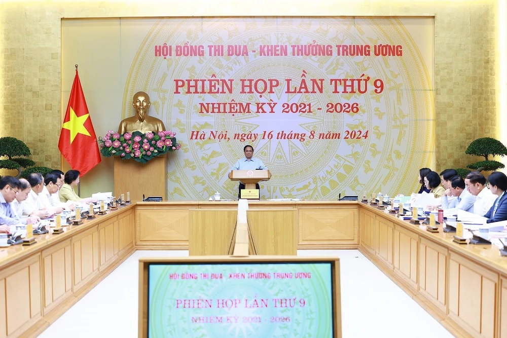 PM Pham Minh Chinh speaks at the meeting. (Photo: VNA)