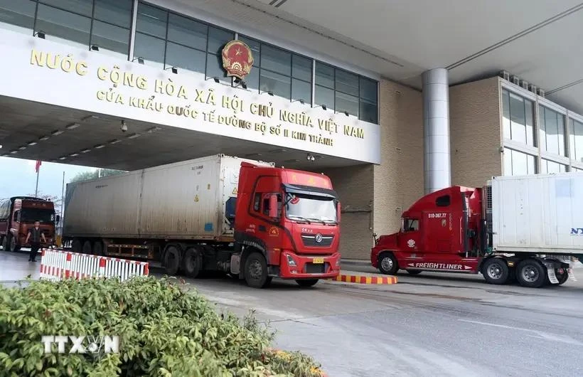 Vietnamese goods shipped to China via Kim Thanh International Border Gate No.2 (Photo: VNA)