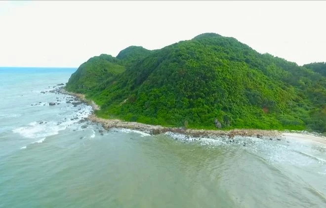 Quan Lan island in Bai Tu Long Bay. (Photo: VNA)