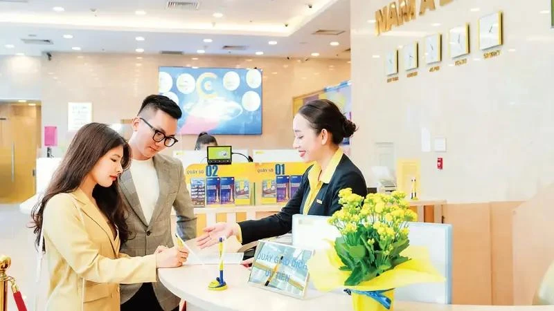 Nam A Bank provides green credit packages to serve people and businesses. (Photo: nhandan.vn)