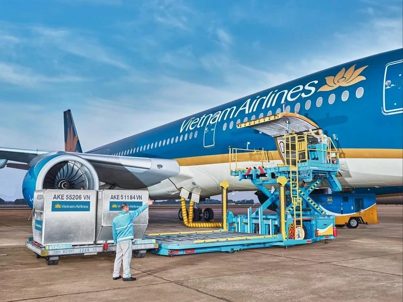 Vietnam Airlines offers free transport for relief goods to storm-affected localities. (Photo: VNA)