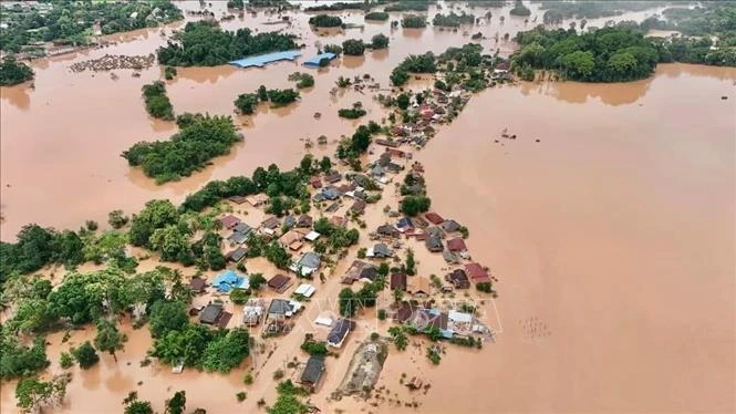 Flooding in northern Laos due to Typhoon Yagi. (Photo: VNA broadcasts)