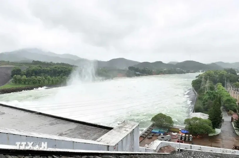 A view of Thac Ba hydropower reservoir (Photo published by VNA)